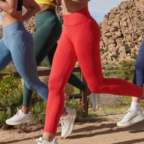 NWOT Outdoor Voices TechSweat Core 7/8 Legging Red S - Picture 6 of 7